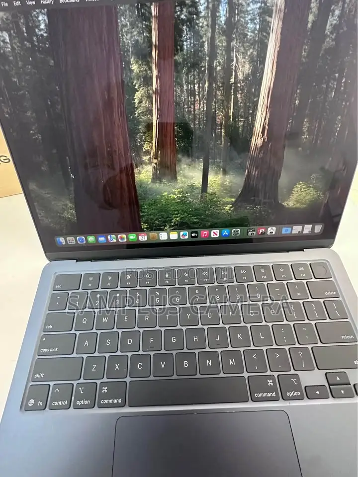 New Laptop Apple MacBook Air 16GB Apple M4 SSD 256GB