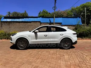 Porsche Cayenne E-Hybrid Coupe 2022 White