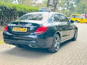 Mercedes-Benz C200 2016 Black