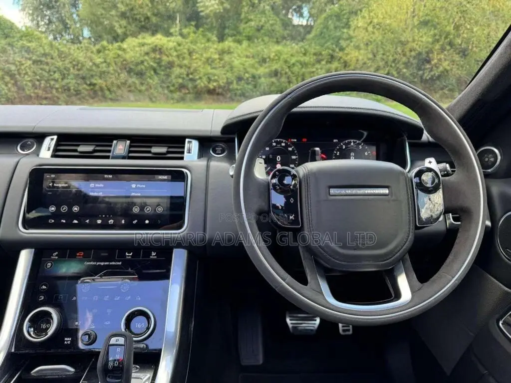 Land Rover Range Rover Sport HST MHEV 2019 White
