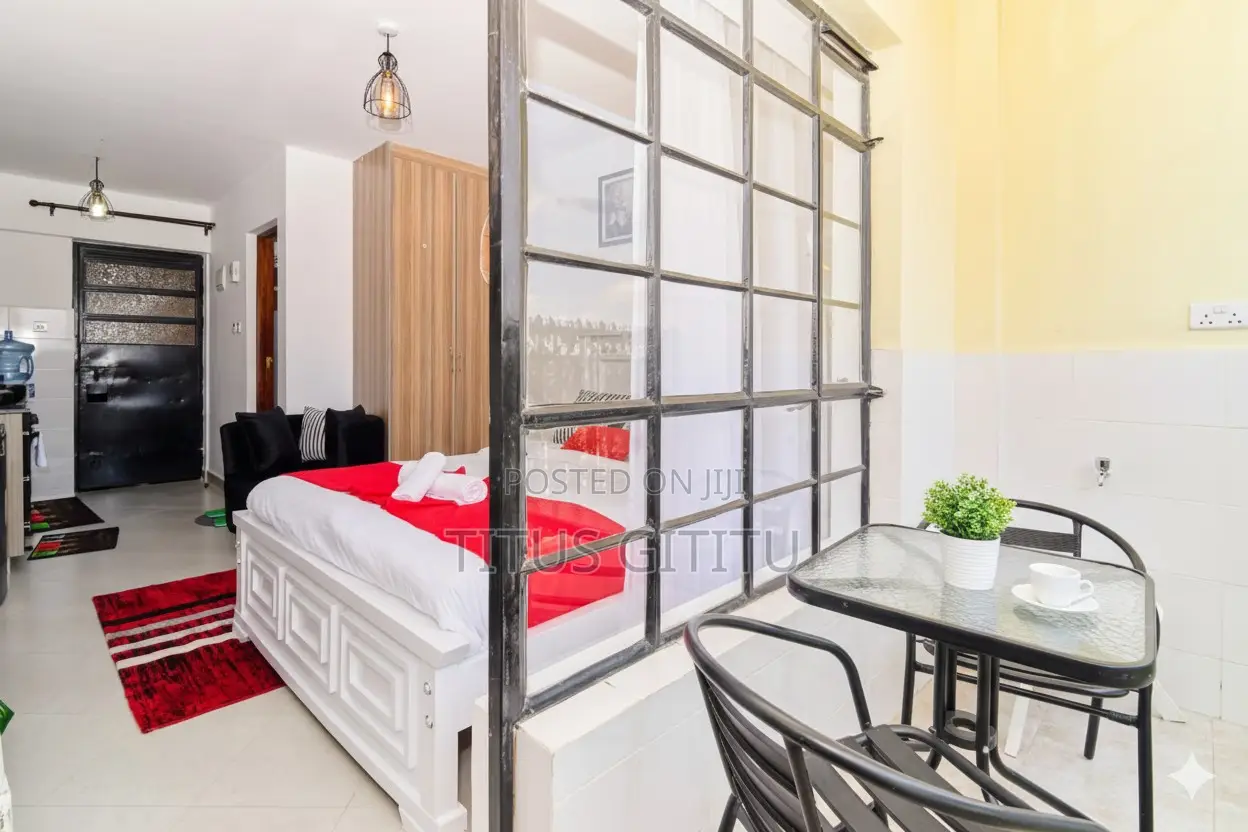 Balcony Studio Airbnb in Ngara | Near CBD Thika Rd |