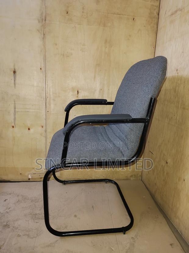 A Visitor Office Chair - thumbnail 2