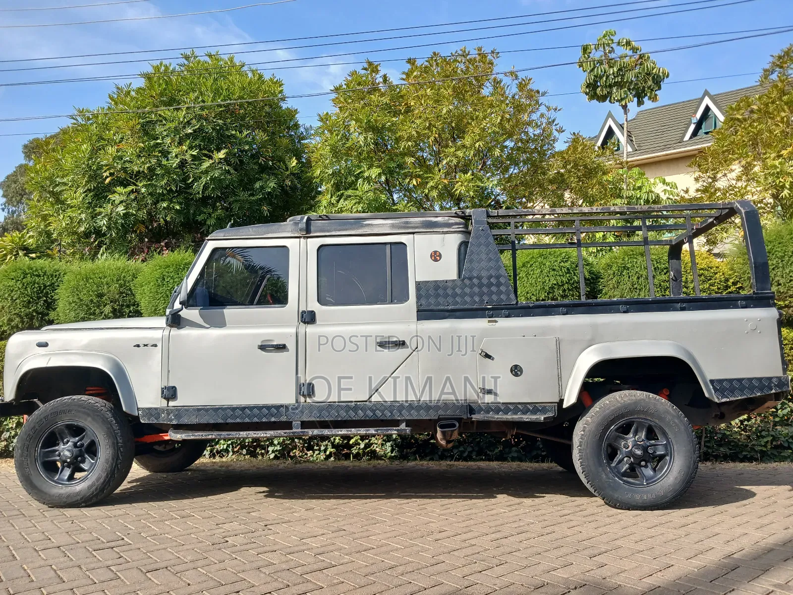 Land Rover Defender 2000 Gray