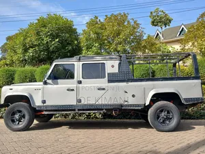 Land Rover Defender 2000 Gray