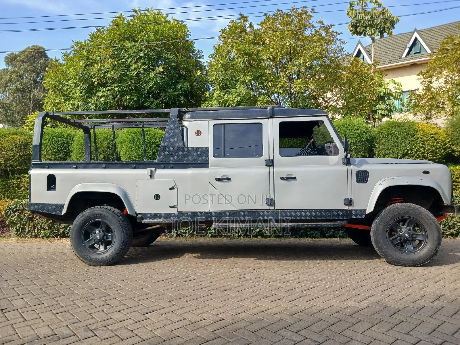 Land Rover Defender 2000 Gray