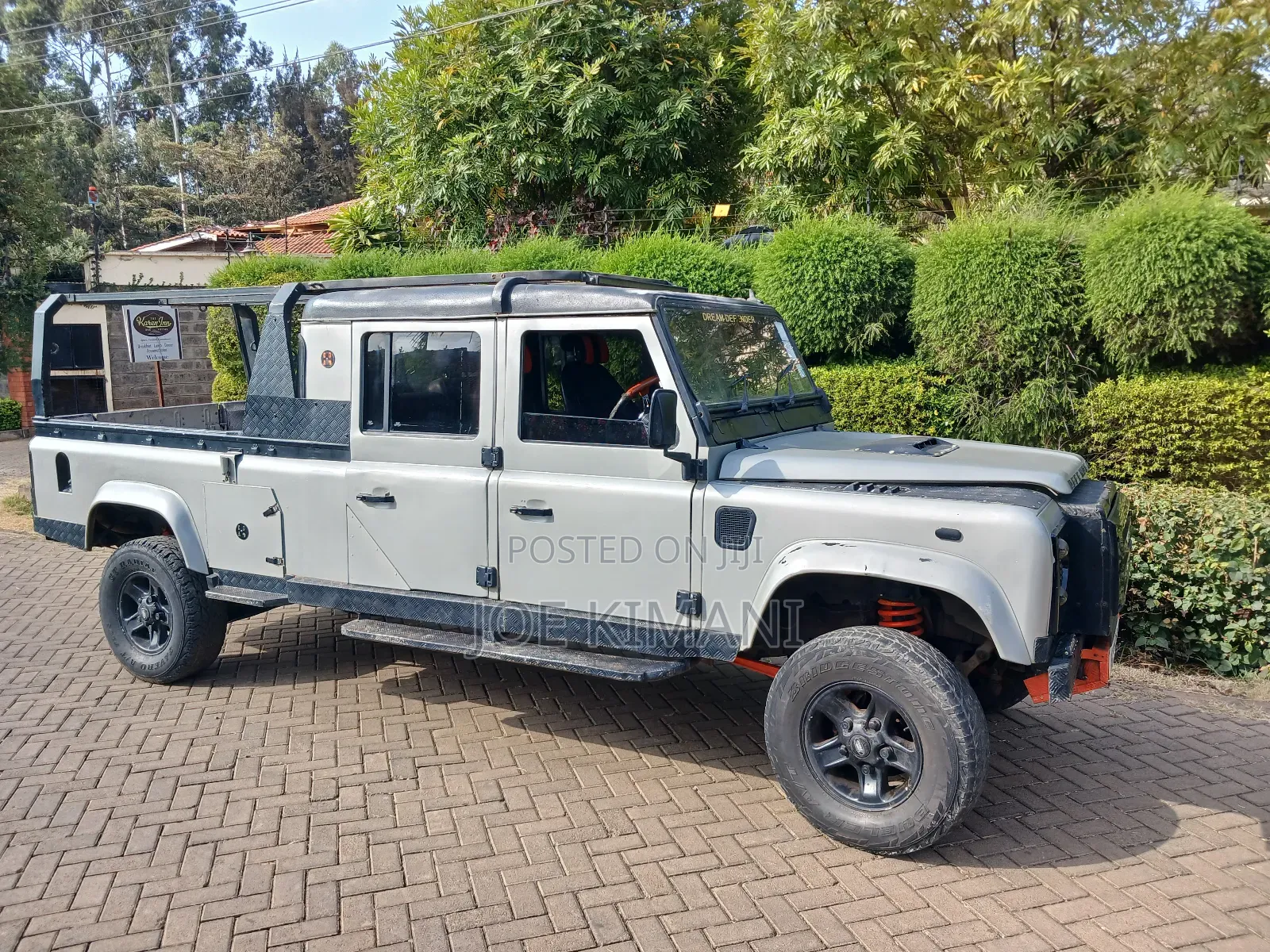 Land Rover Defender 2000 Gray