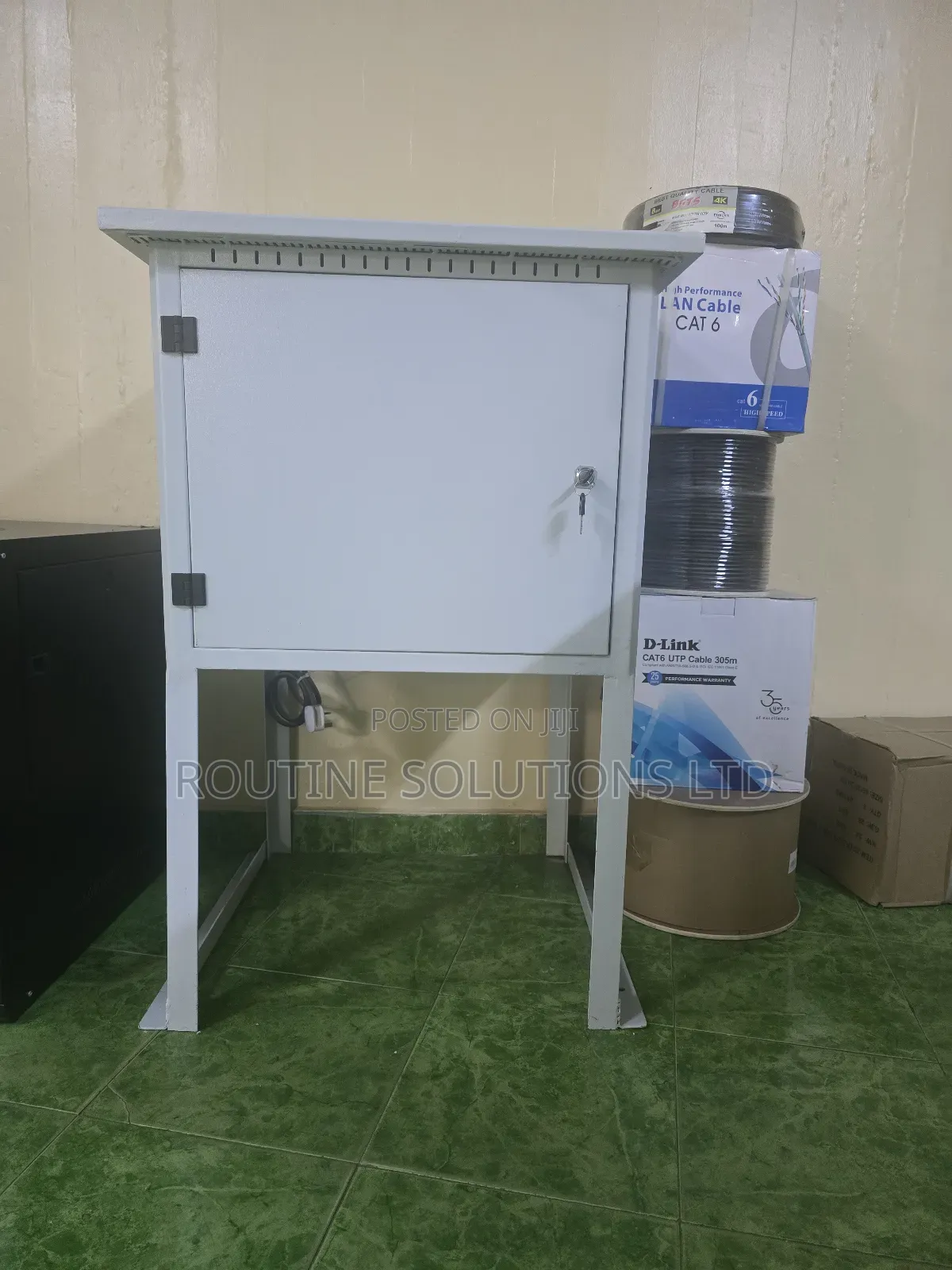 Outdoor Cabinet 9u 600*600 White