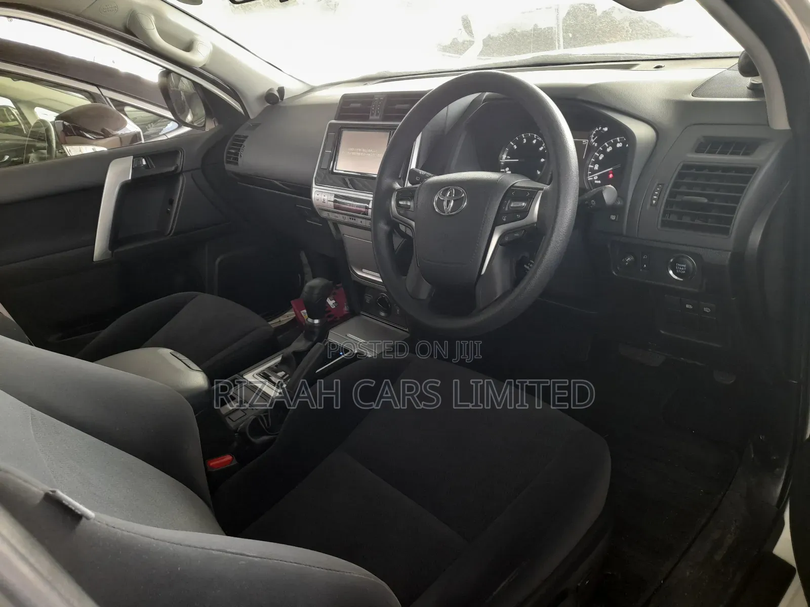 Toyota Land Cruiser Prado 2.7 2019 White