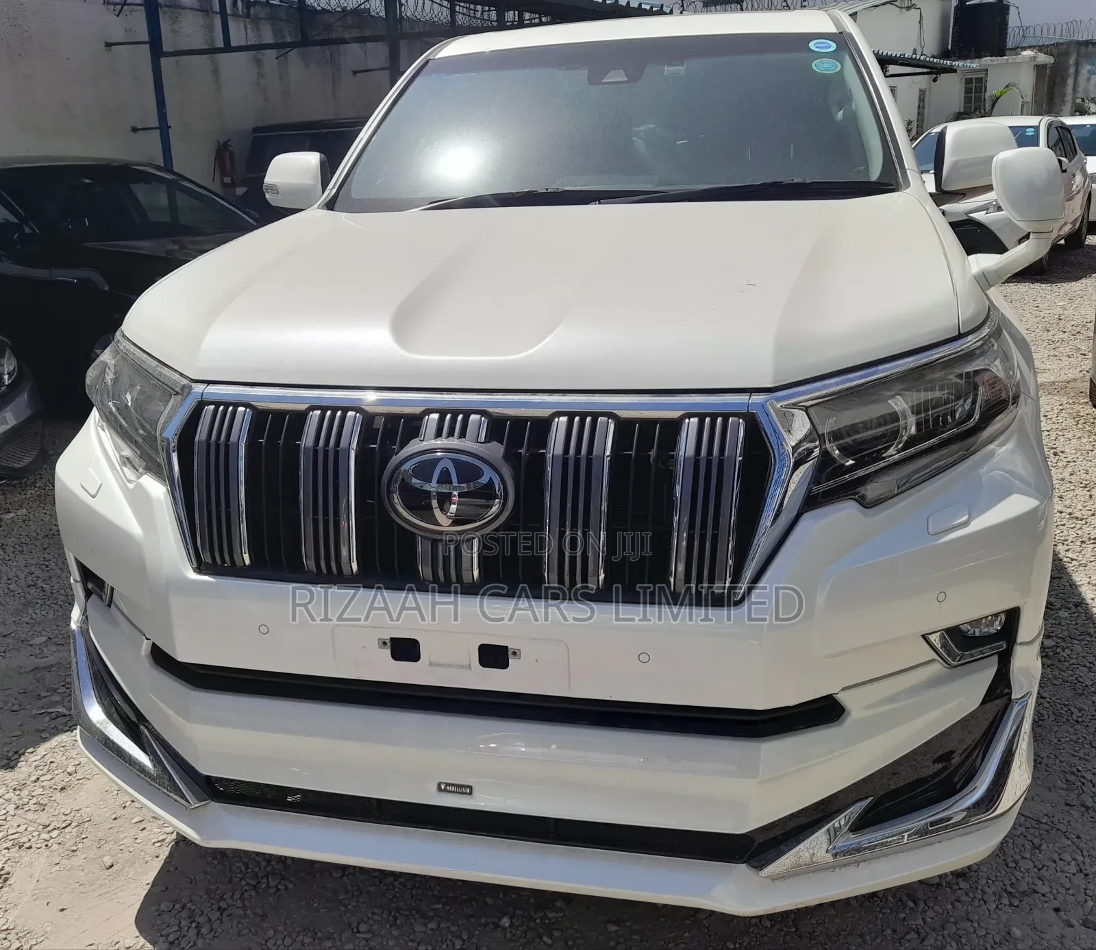 Toyota Land Cruiser Prado 2.7 2019 White