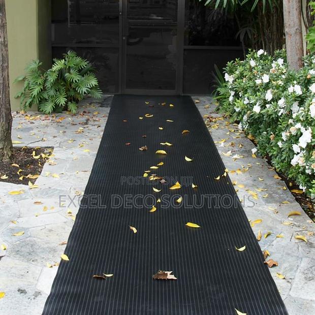 Ribbed Rubber Mat – Floor Safety Solution
