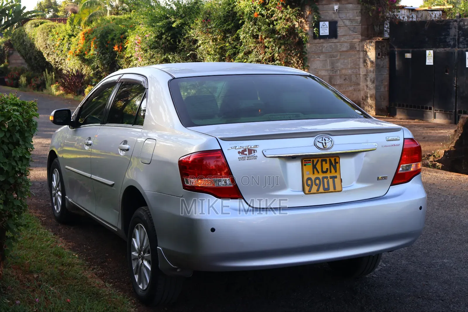 Toyota Axio 2010 Silver