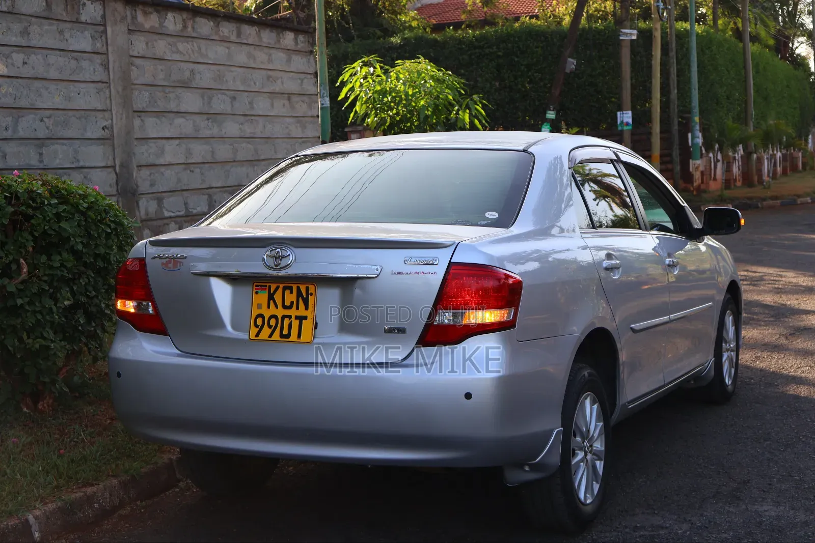 Toyota Axio 2010 Silver