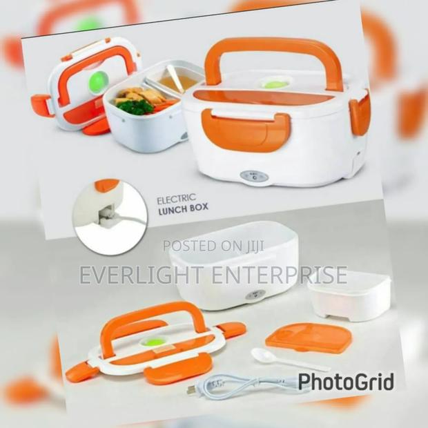 Electric Lunch Box With Plastic Liner