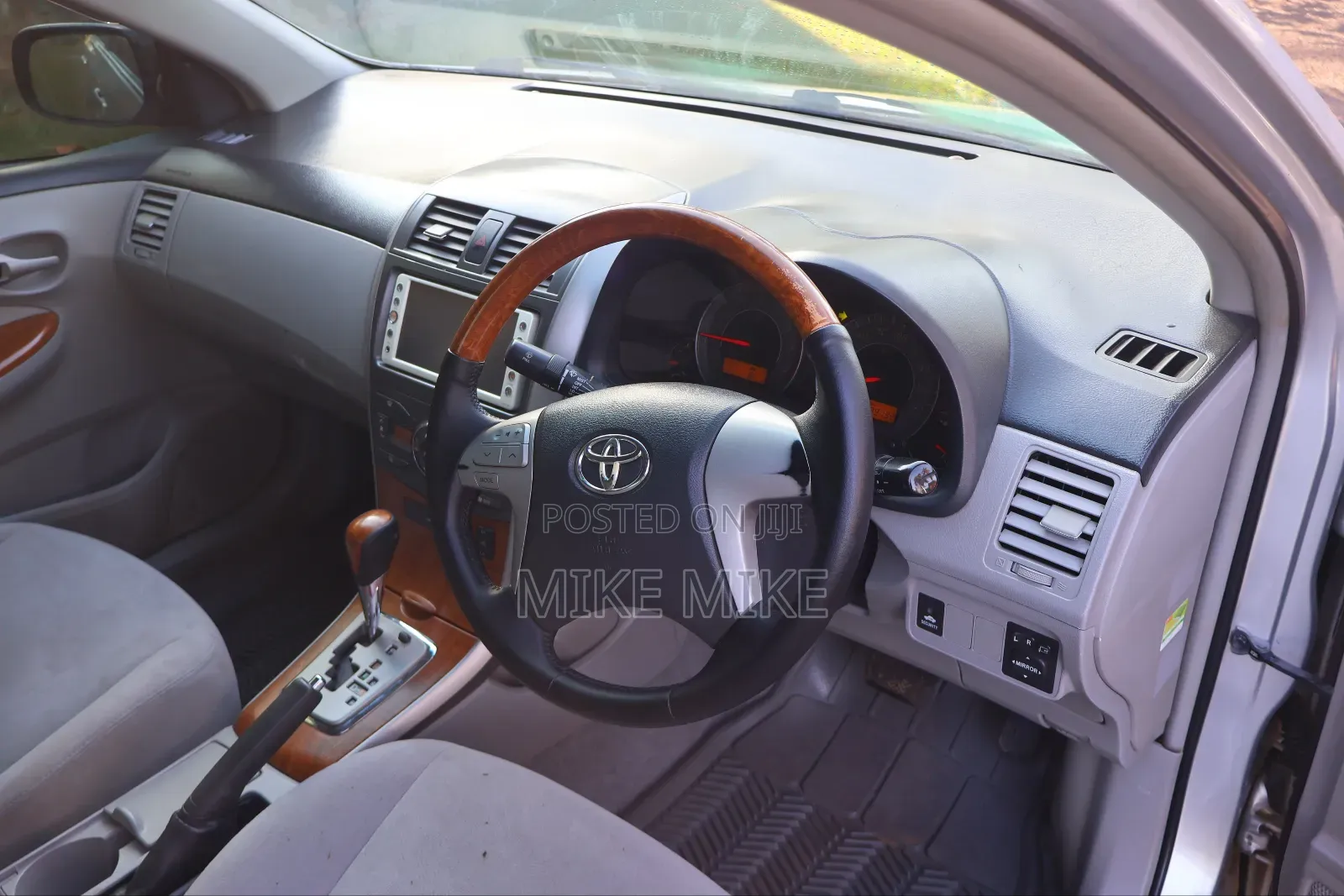 Toyota Axio 2010 Silver
