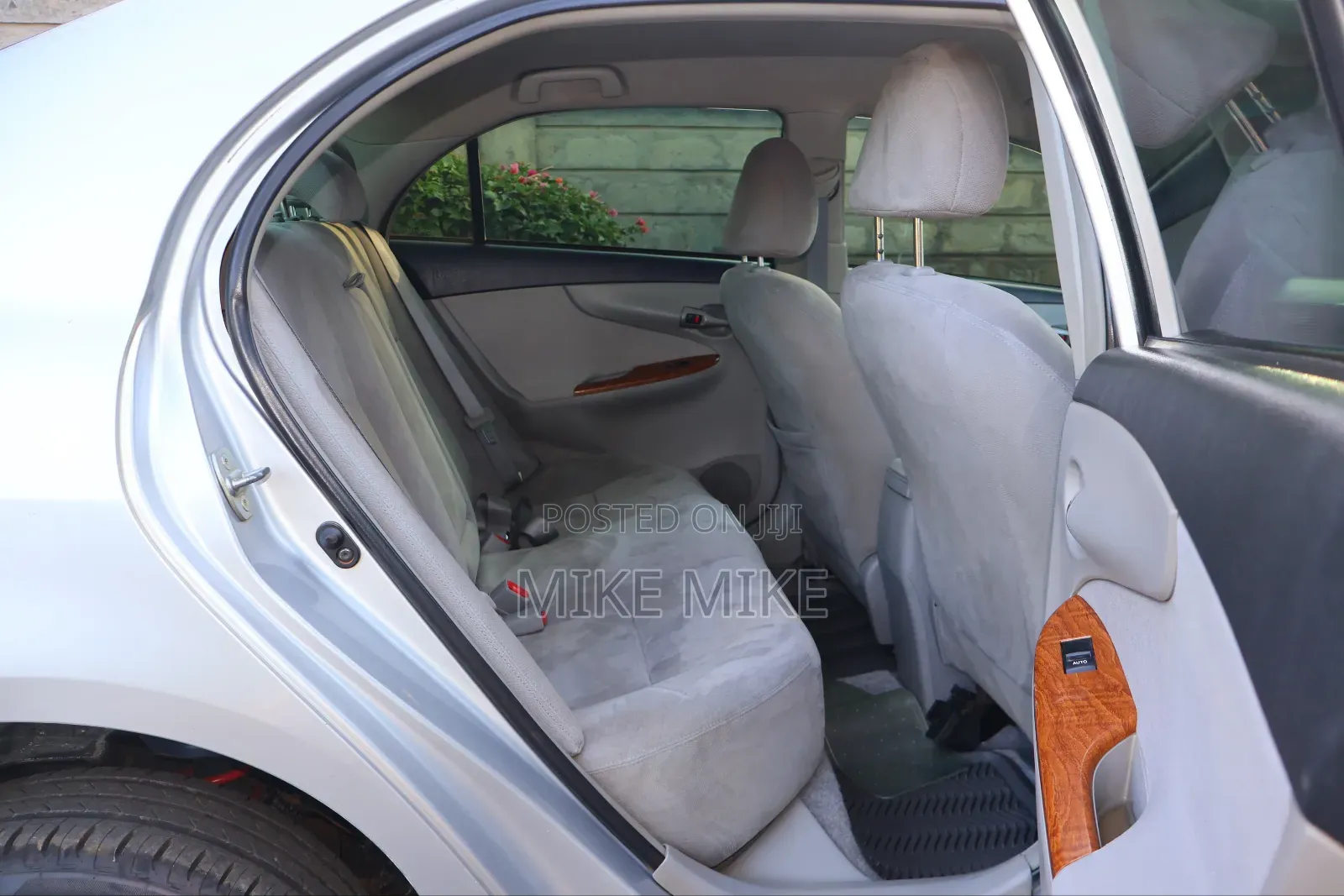 Toyota Axio 2010 Silver