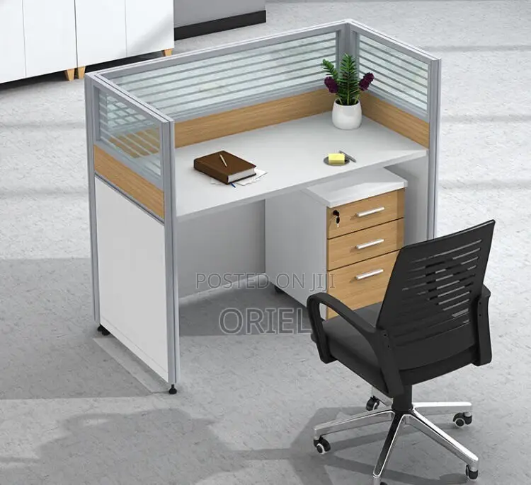 Office Workstation : 1-Way Modern Office Workstation