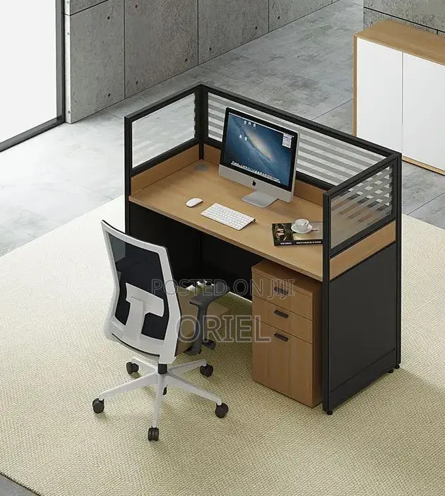 Office Workstation : 1-Way Modern Office Workstation