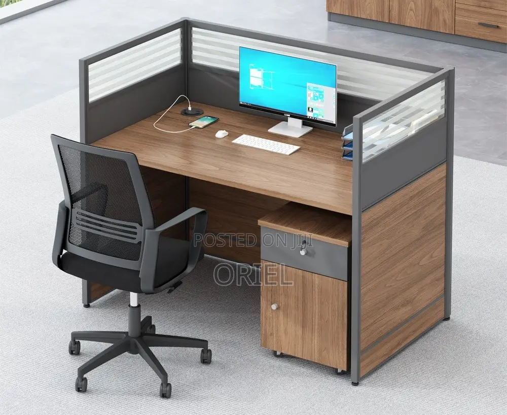 Office Workstation : 1-Way Modern Office Workstation