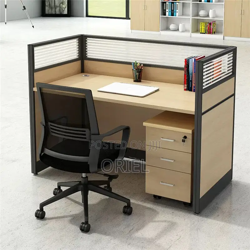 Office Workstation : 1-Way Modern Office Workstation