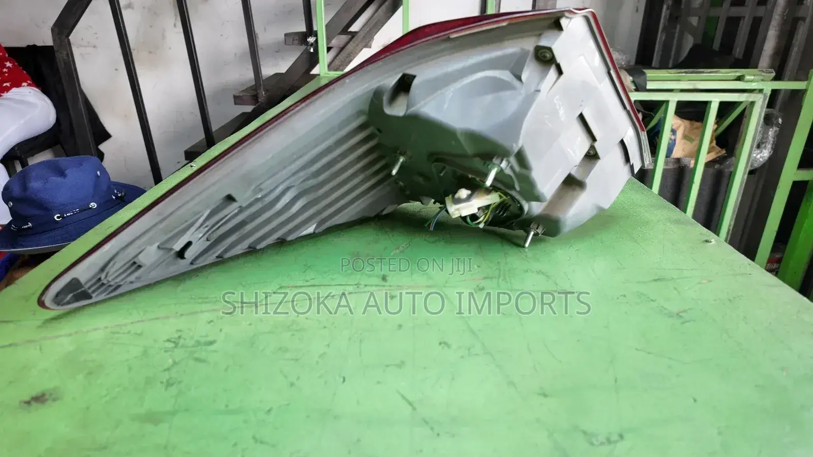 Toyota Crown Athlete Grs210 Right Tail Light 2013–2018 Ex Japan