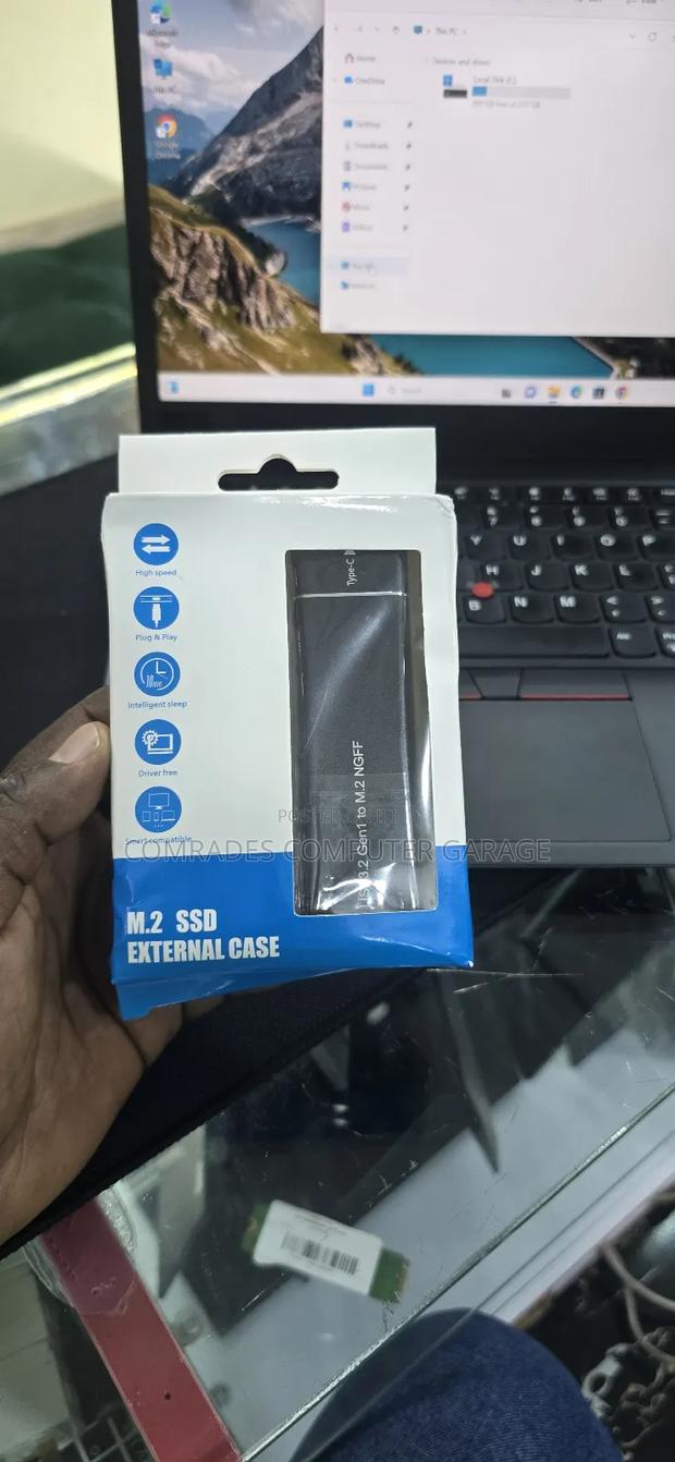 Usb3.1 Type C to M.2 NGFF SSD Enclosure. - main view