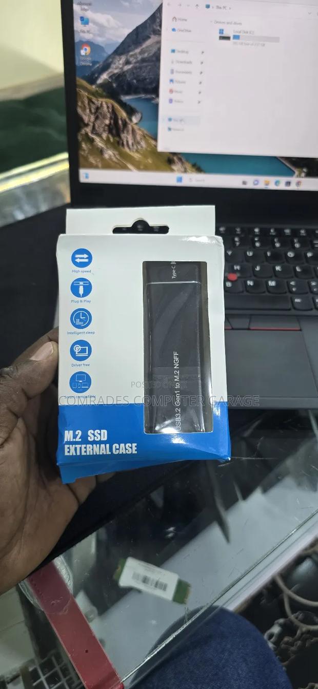 Usb3.1 Type C to M.2 NGFF SSD Enclosure. - thumbnail 2