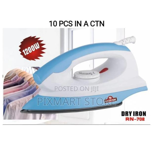 Rashnik Dry Iron Box – Lightweight Non-Steam Clothes Iron