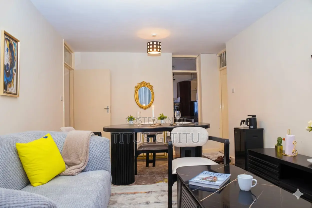 Spacious 1 Bedroom Airbnb Parklands | Near Museum Hill Aga Khan