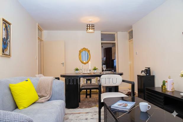 Spacious 1 Bedroom Airbnb Parklands | Near Museum Hill Aga Khan - main view