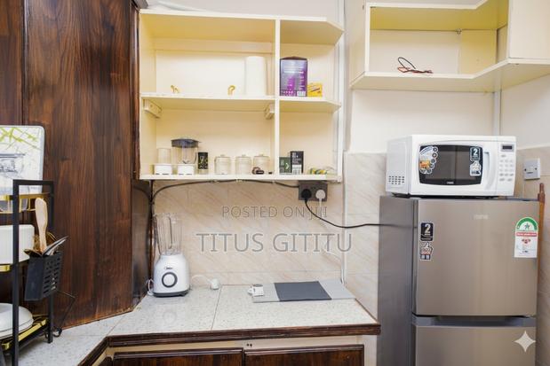 Spacious 1 Bedroom Airbnb Parklands | Near Museum Hill Aga Khan - thumbnail 6