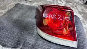 Crown Taillight, Grs210 Rear Left, Crown Athlete