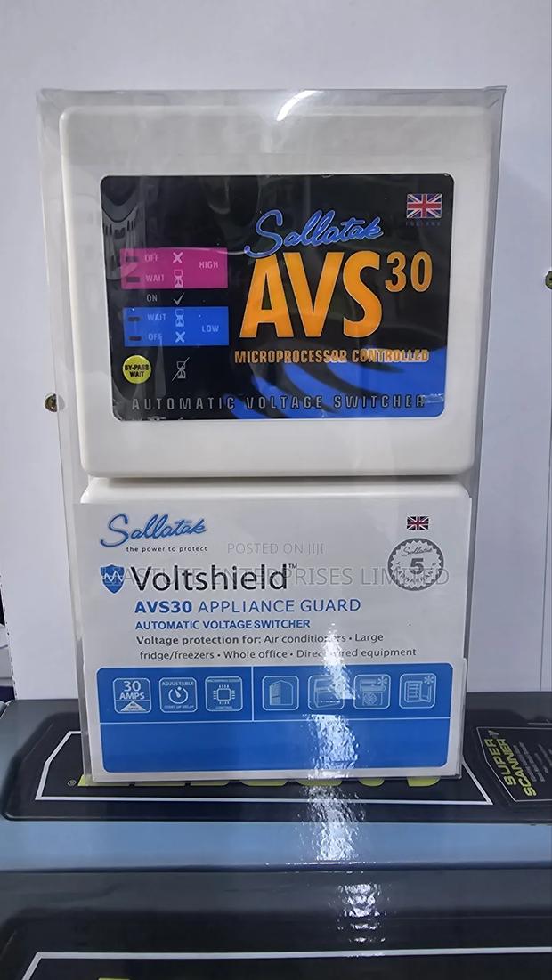 Sallatek Avs 30 Automatic Voltage Switcher - main view