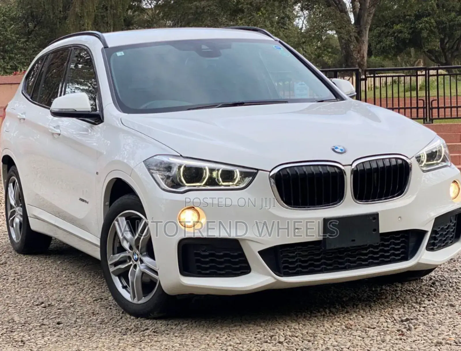 BMW X1 Windscreen Replacement – From Kes 20,000
