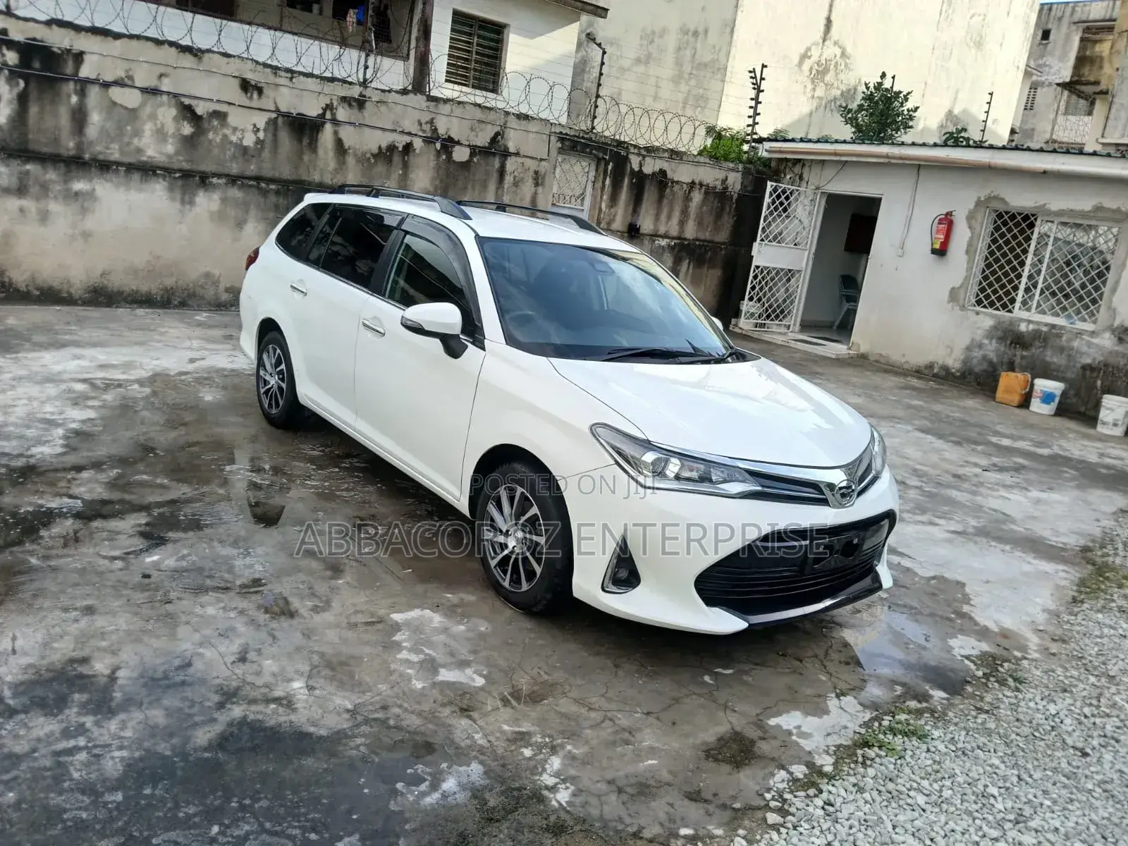 Toyota Corolla Fielder 1.8 Petrol FWD 2018 White
