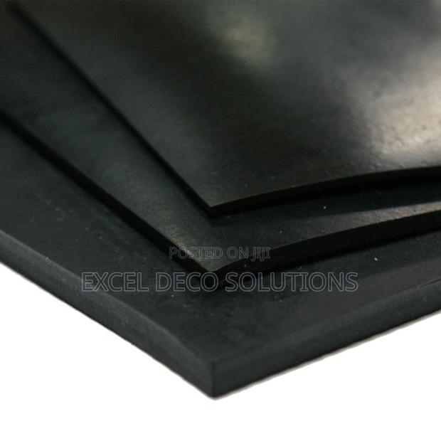 Solid Neoprene Rubber Mat – Heavy Duty Flooring - main view