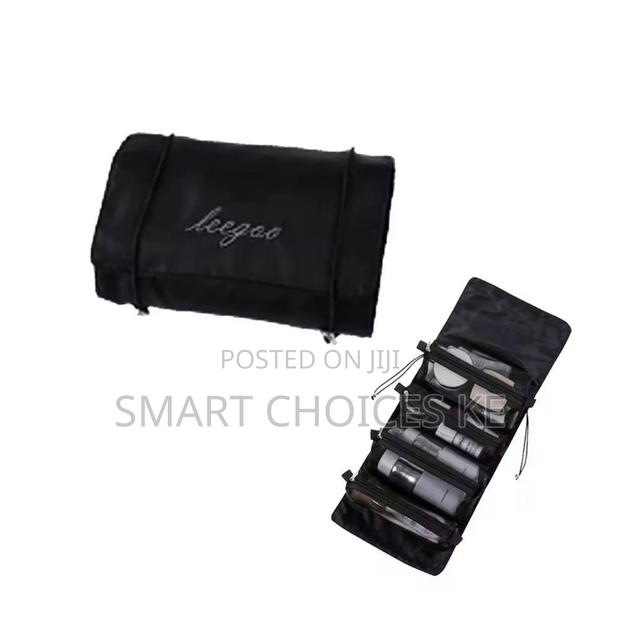 Luxury Cosmetic Bag With 4 Removable Bags - thumbnail 3