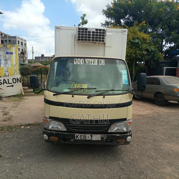 Toyota Dyna - main view