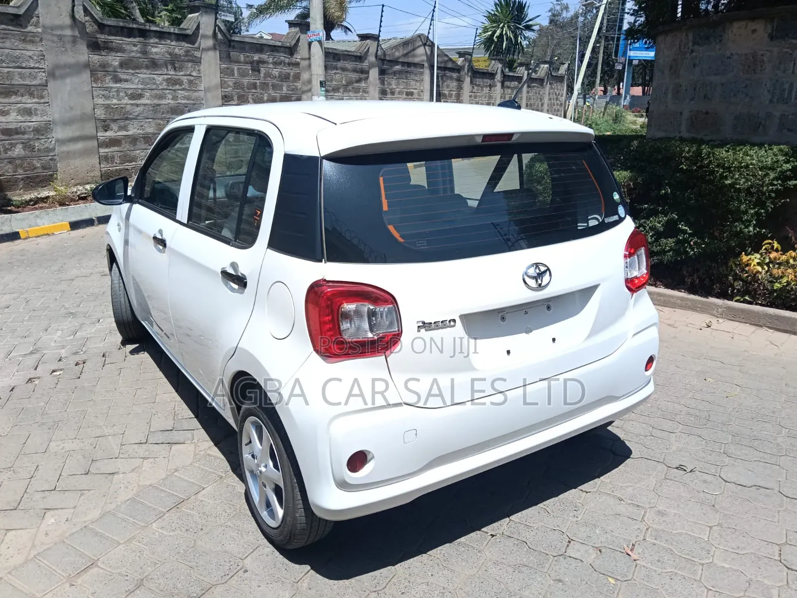 Toyota Passo 2018 White