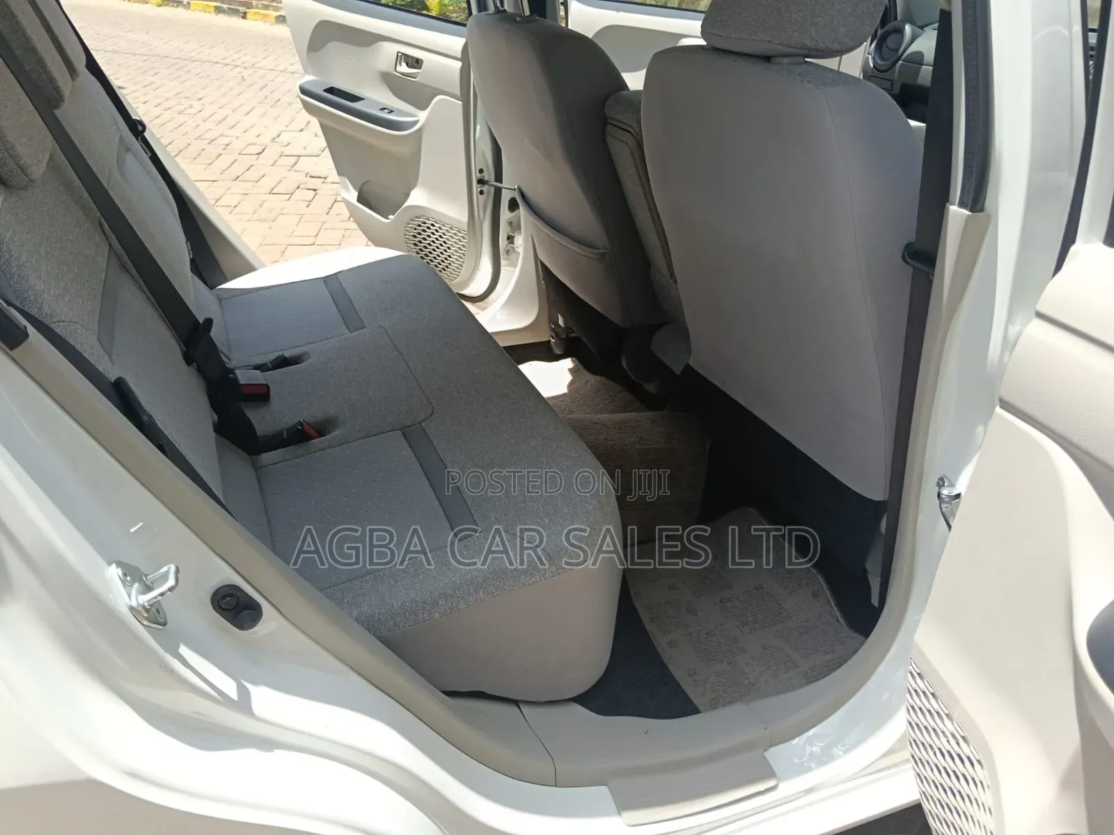 Toyota Passo 2018 White