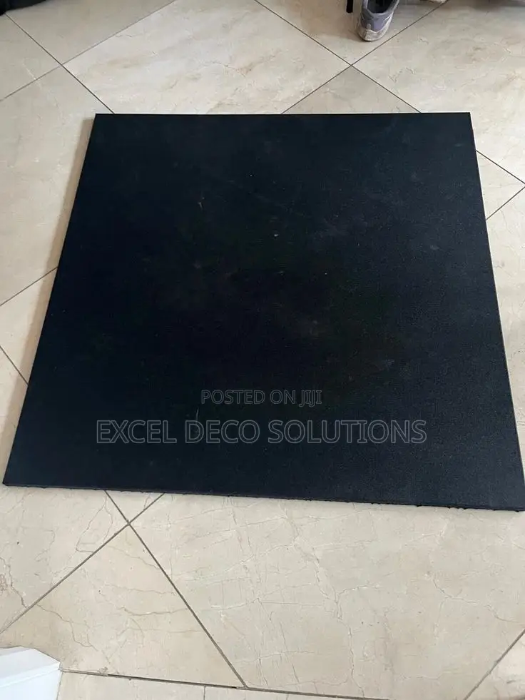 Solid Neoprene Rubber Mat – Heavy Use Safety Mat