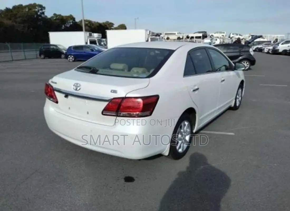 Toyota Premio 2019 Pearl