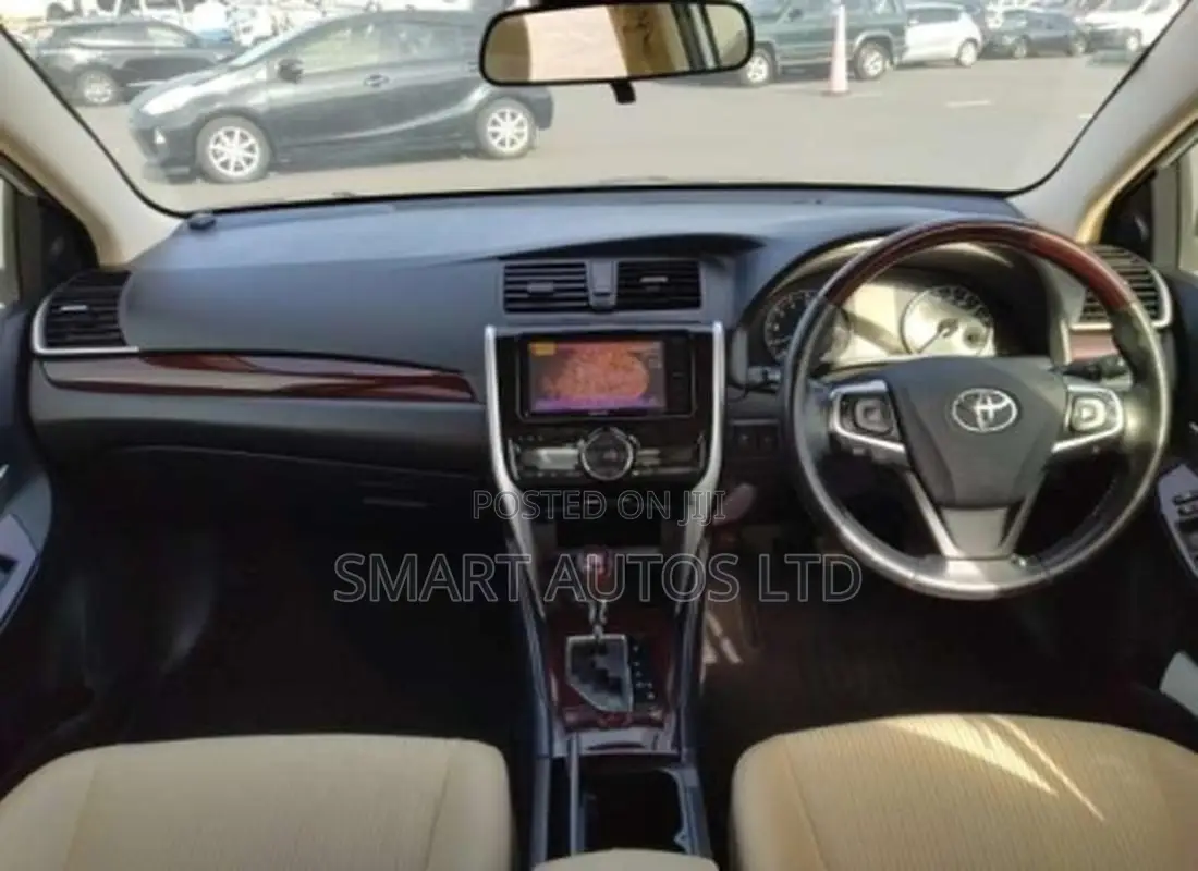 Toyota Premio 2019 Pearl