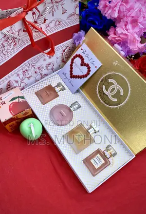 Ladies Chanel Paris 4-in-1 Miniature Perfume Birthday Gift Set