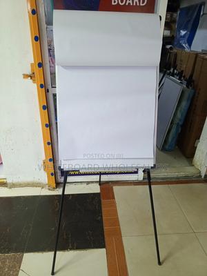 Heavy Duty Flipchart Stand + Flipchart Paper A1 Size Set Up - thumbnail 2