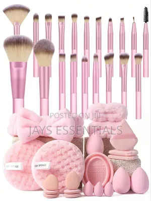40pc Makeup Ladies Valentines Gift Set