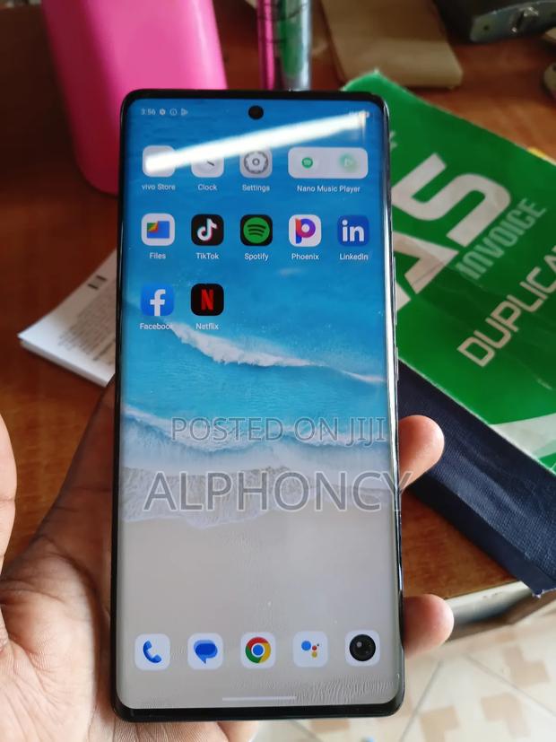 Vivo V29 5G 256 GB Black - thumbnail 3