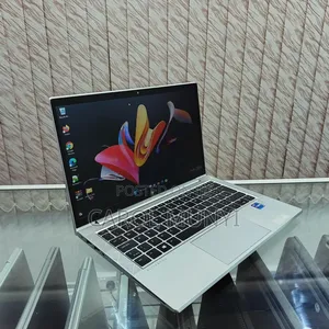 New Laptop HP EliteBook 830 G8 8GB Intel Core I5 SSD 256GB