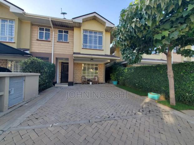 4bdrm Townhouse/Terrace in Crystal Rivers for sale