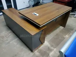 Visionary Executive Desk for High-Performance Offices