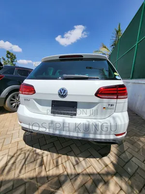 Volkswagen Golf 2018 White